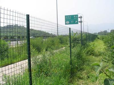 工地護(hù)欄網(wǎng)4