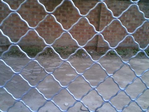 防盜鐵絲網(wǎng)3