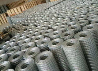 電焊方孔鐵絲網